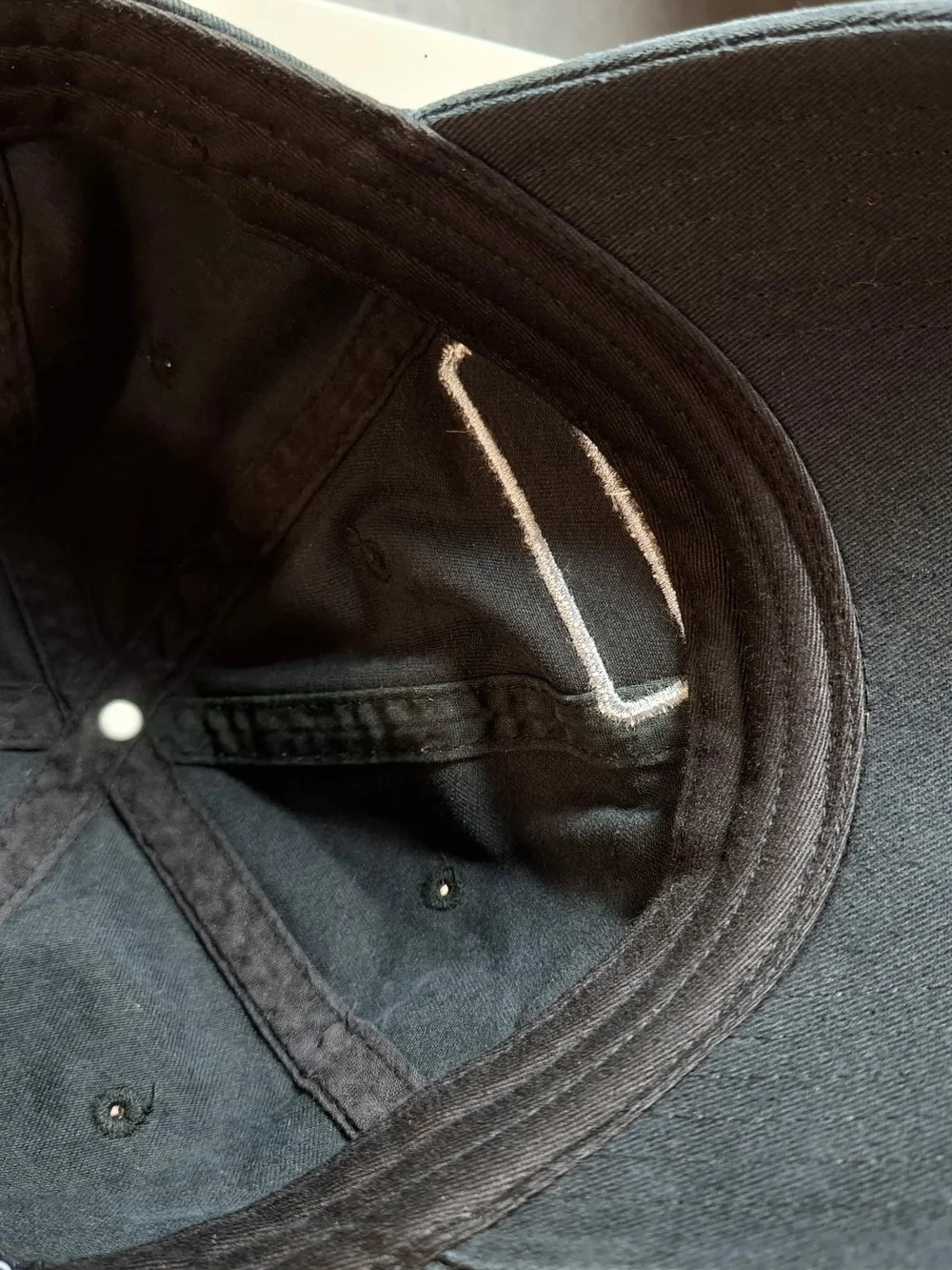 Pink Floyd Black Baseball Cap with Prism Patch - Picture 6 of 9
